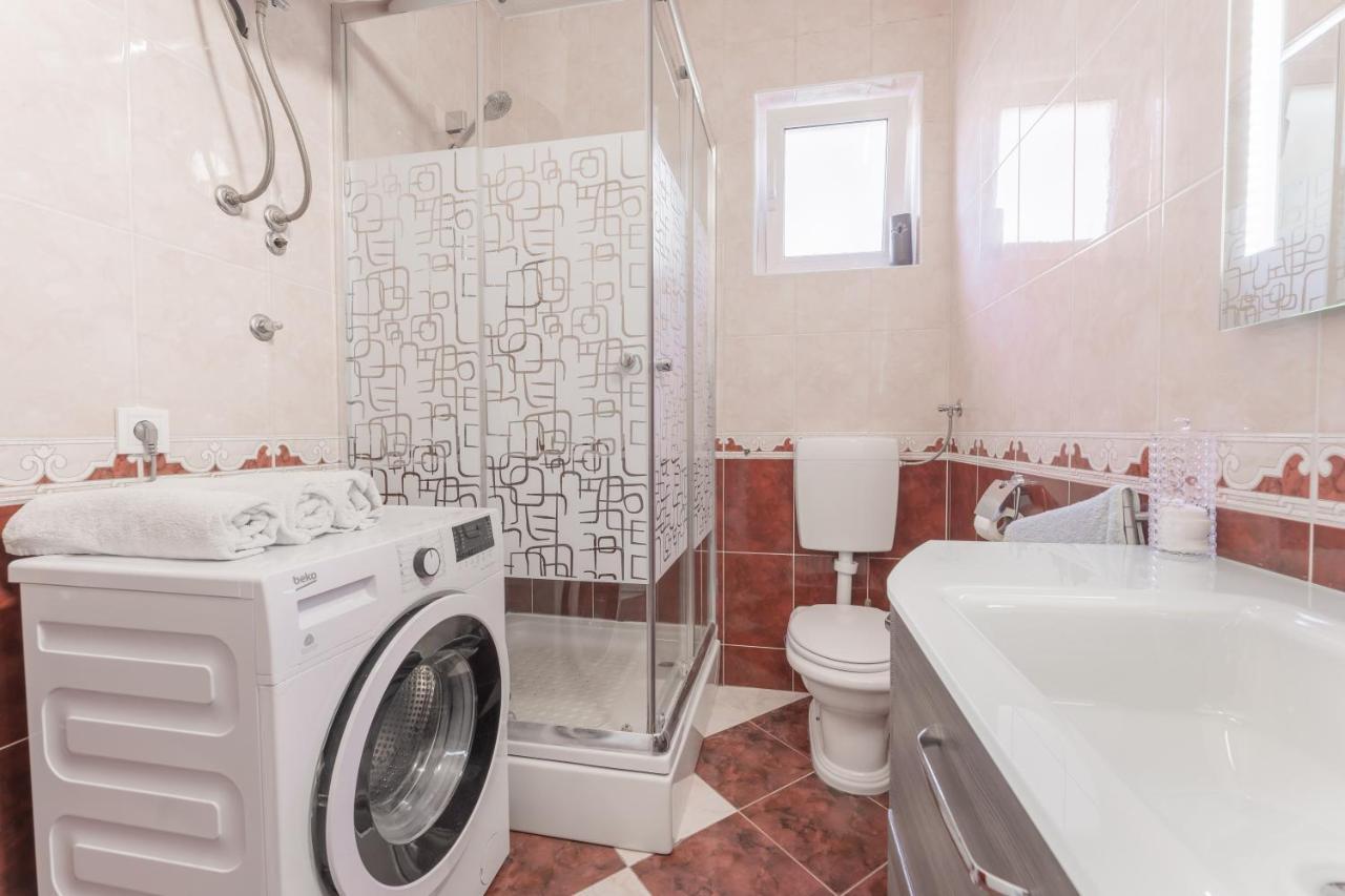 Apartman Lana Vidikovac Задар Екстериор снимка